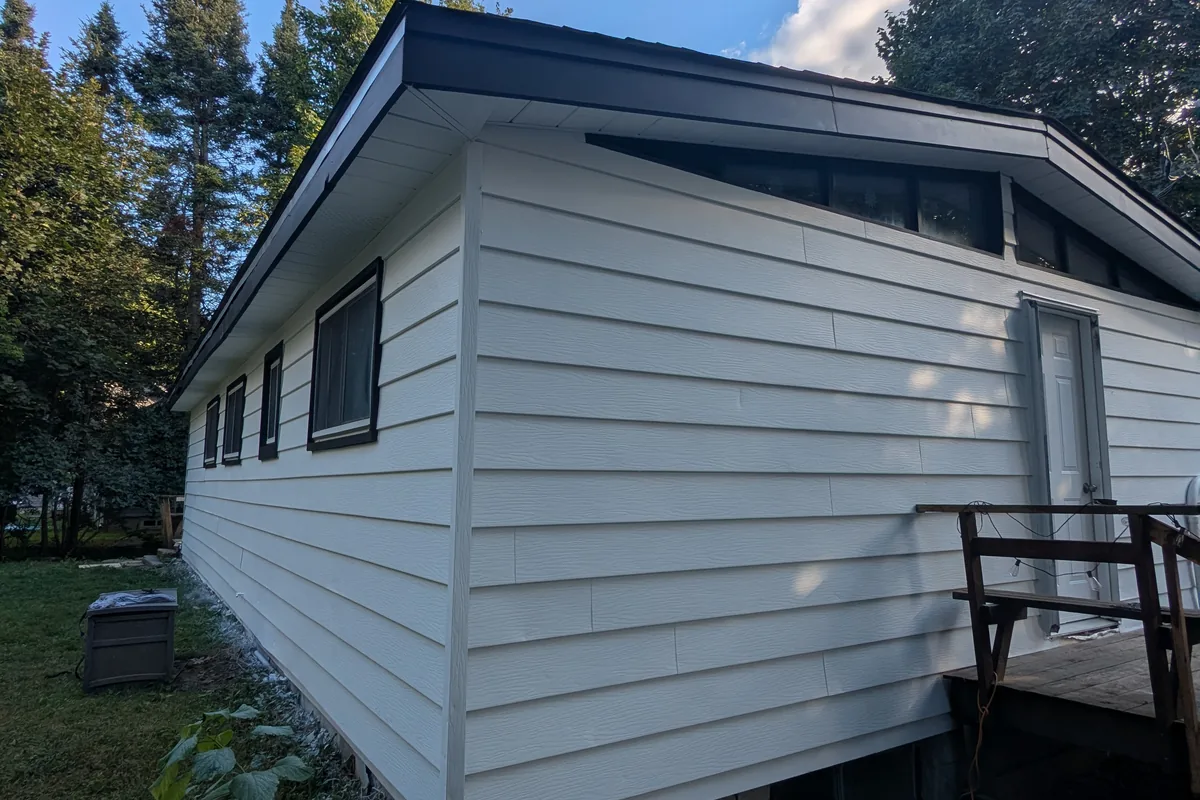 Exterior painting service by 705 Painters for a Barrie area home
